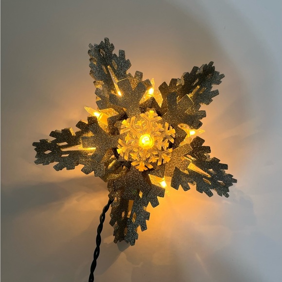 Snowflake Christmas Tree Topper Silver Glitter White Lighted 8" Diameter - Picture 2 of 5